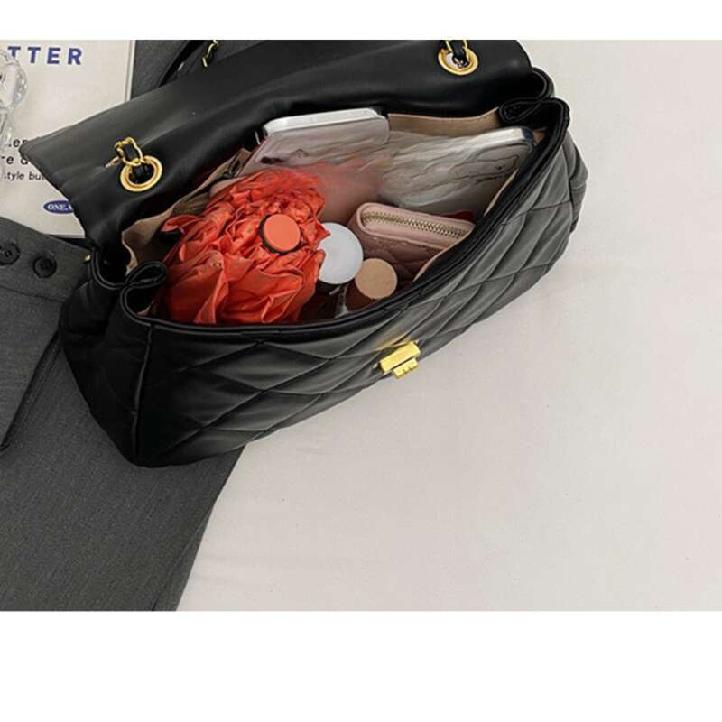 Große Kapazität Damentasche, 2025 Neue High-End Pendlertasche, Kleine Duft Dessous Kette_voghion.com