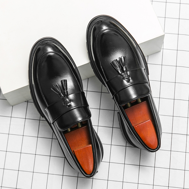 Men's New Blok Business Casual Leather Shoes, Comfortable And Breathable With Tassels, One On Set, Foot Loafers, Men's