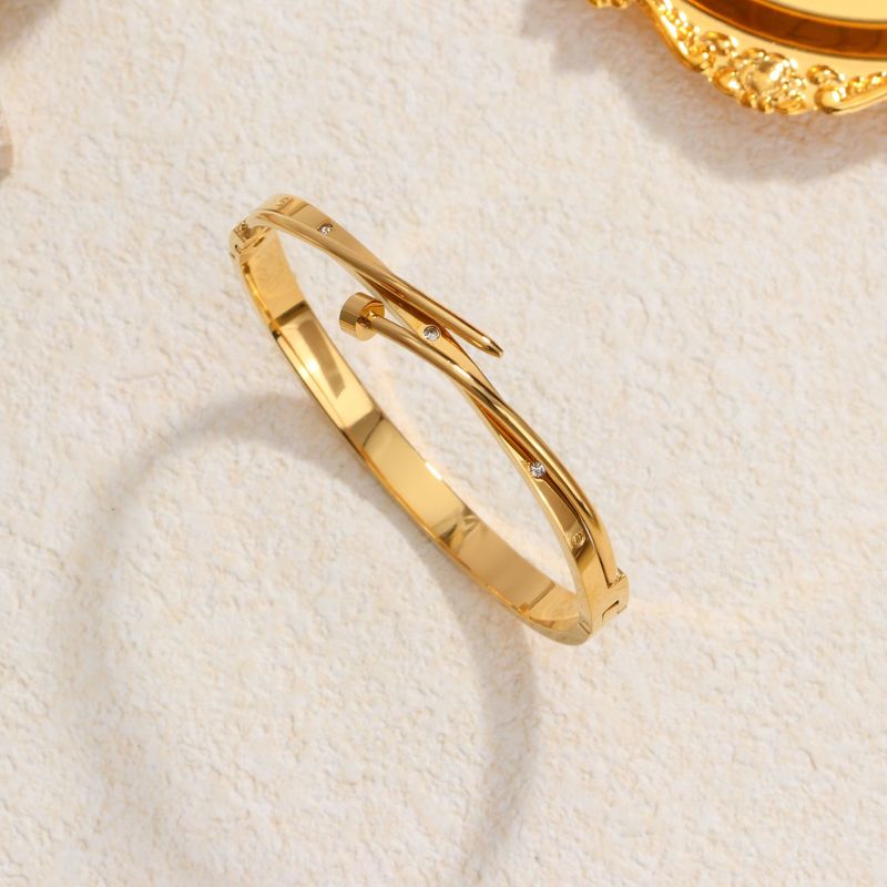Curved Nail Bangle Bracelet In Titanium Steel For Unisex Stylish_voghion.com