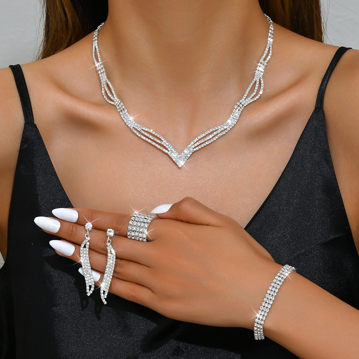 Bridal Jewelry Necklace Three Piece Rhinestone Claw Necklace Jewelry Set Wholesale E Commerce Supply_voghion.com