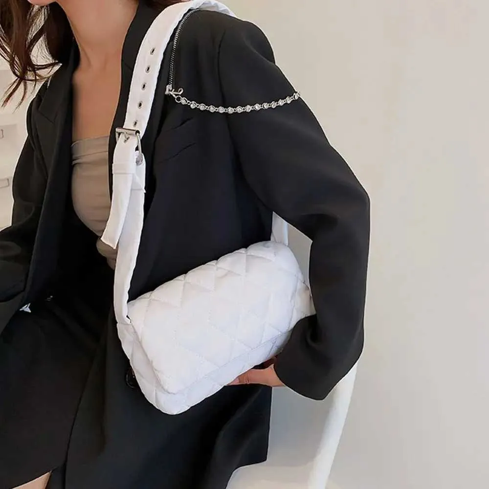 2023 Autunno Inverno Nuovo Sotto le ascelle per le donne Borse a tracolla imbottite in cotone scozzese Borse trapuntate alla moda Ragazze Casual_voghion.com