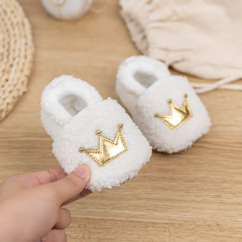 Newborn Baby Slippers Crown Design Warm Non Slip First Walkers_voghion.com