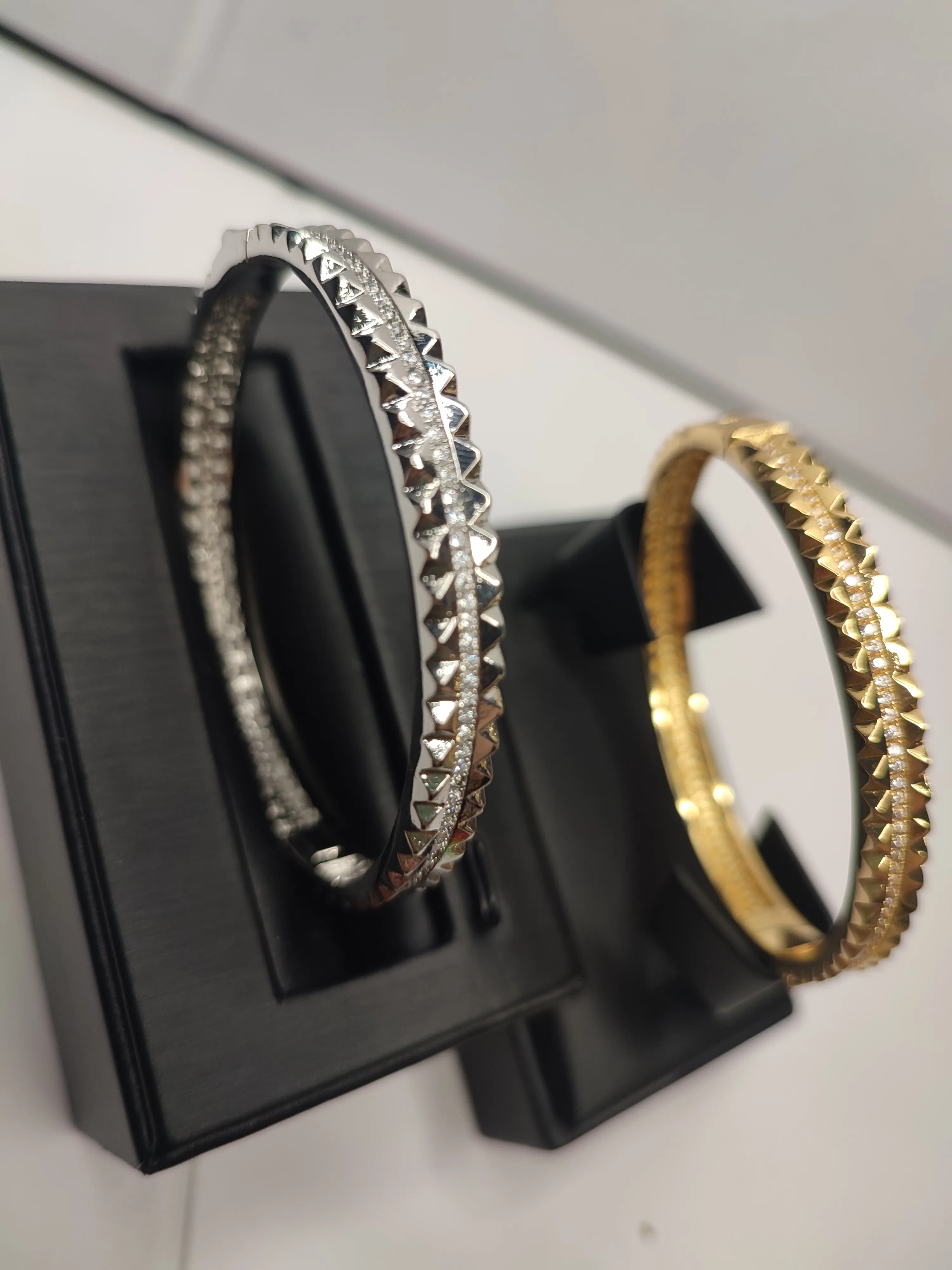 gents Bracelet Gold Gear Designer Jewelry Femme Bangle Sier Set Dia Love Watches Women Men Couple Bracelets Jewlery_voghion.com