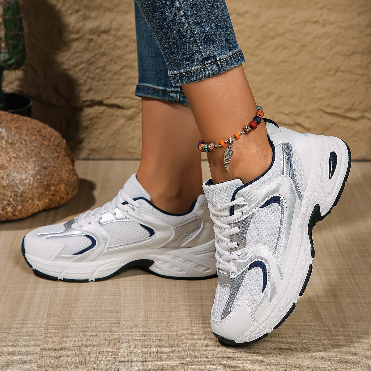 Designer's New Casual Sports Plus Size Women's Lace Up Mesh Breathable Shoes_voghion.com