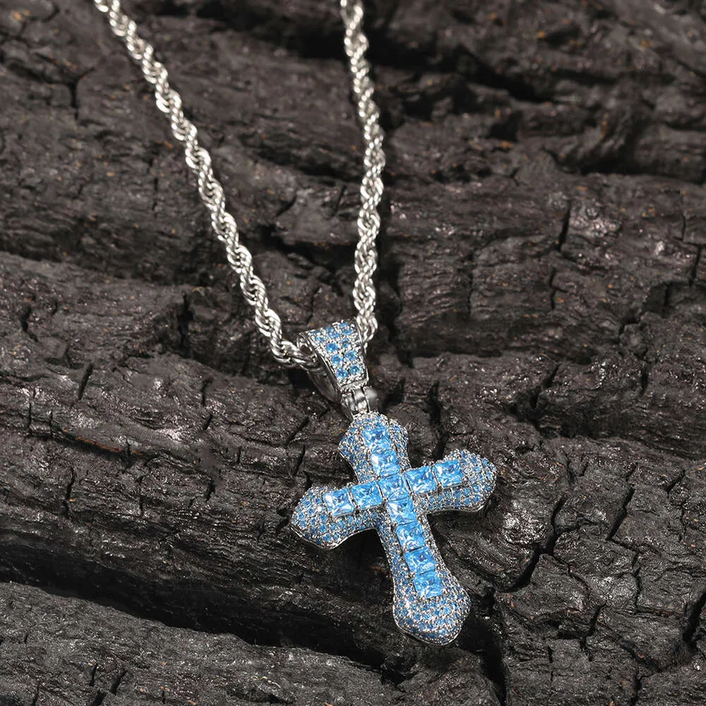 Nuova collana con croce blu Hip Hop con diamanti e versatile maglione in argento Sterling con ciondolo a catena cubana intrecciata_voghion.com