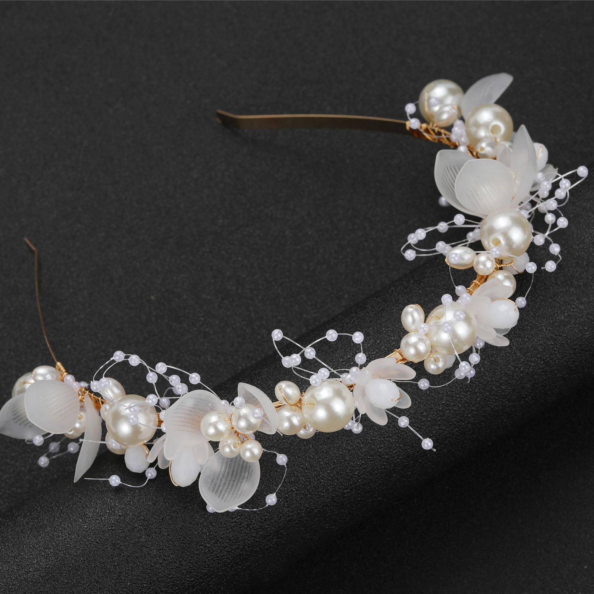 Handmade White Beaded Bridal Headband Flower Crown For Wedding_voghion.com