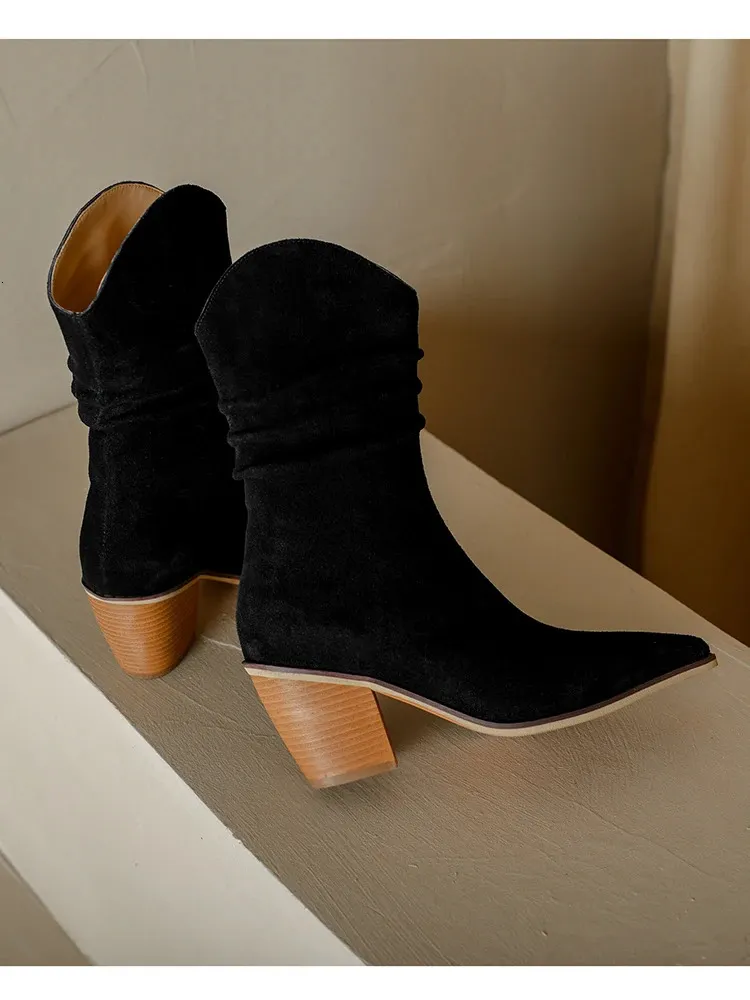 Women's Pleated Pointy Toe Slip-on Short Boots In Black And Camel_voghion.com