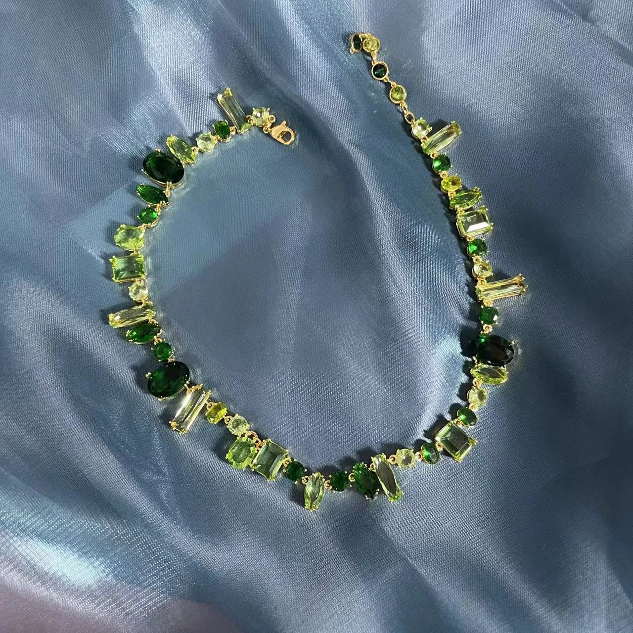 Modieuze damesontwerper aanpasbare Oostenrijkse groene kristalkleurige edelsteen kralenketting_voghion.com