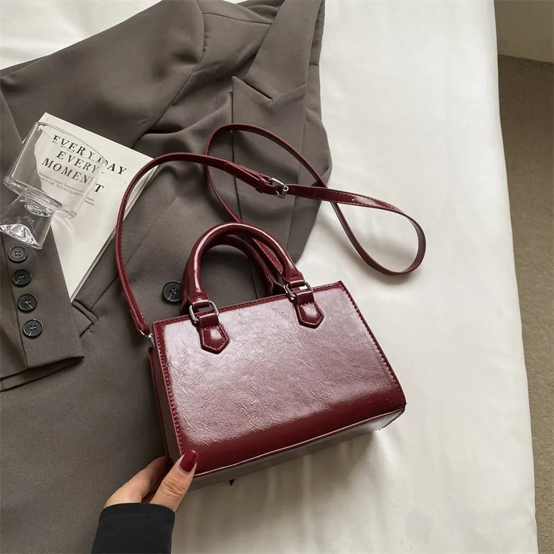 Umhängetaschen Mini Kleine Quadratische Tasche Tote Frauen Designer Handtaschen Vintage Bambus Griff Weibliche Elegante_voghion.com