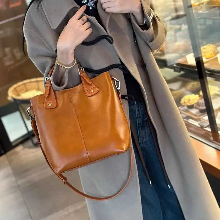 RanHuang Nouveaux Sacs À Main De Mode Pour Femmes De Haute Qualité En Cuir Véritable À Bandoulière Grands Sacs Seaux Designer_voghion.com