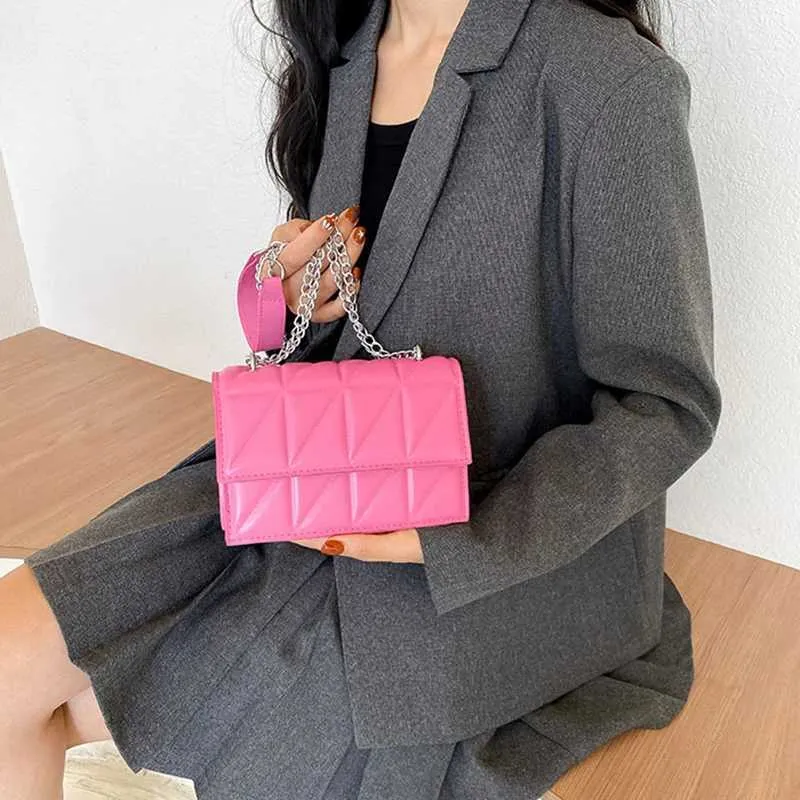 Borsa a spalla designer da donna, borsa a mano in ecopelle con catena_voghion.com