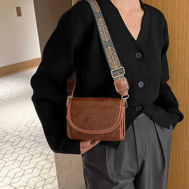 2024 Žhavé výprodeje nových módních širokopásmových vysoce kvalitních jednoramenných crossbody retro podpaží malých čtvercových kabelek a kabelek_voghion.com