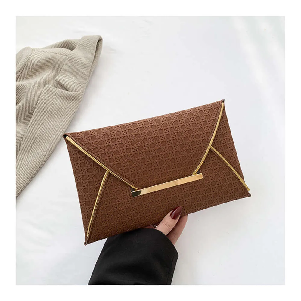 2024 neue Design Frauen Kleine Umschlag Geformt Tasche Exquisite Casual Minimalistischen stil Kostenloser versand_voghion.com