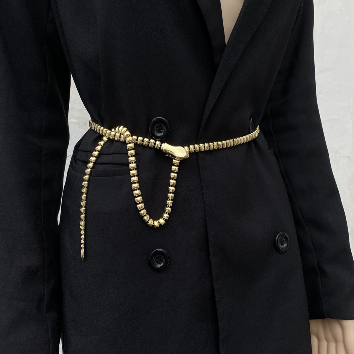 Personalized Punk Snake-Shaped Waist For Women, Fashion Show Style Metal Belt, Dress Coat Accessory, Snake Head Pants_voghion.com
