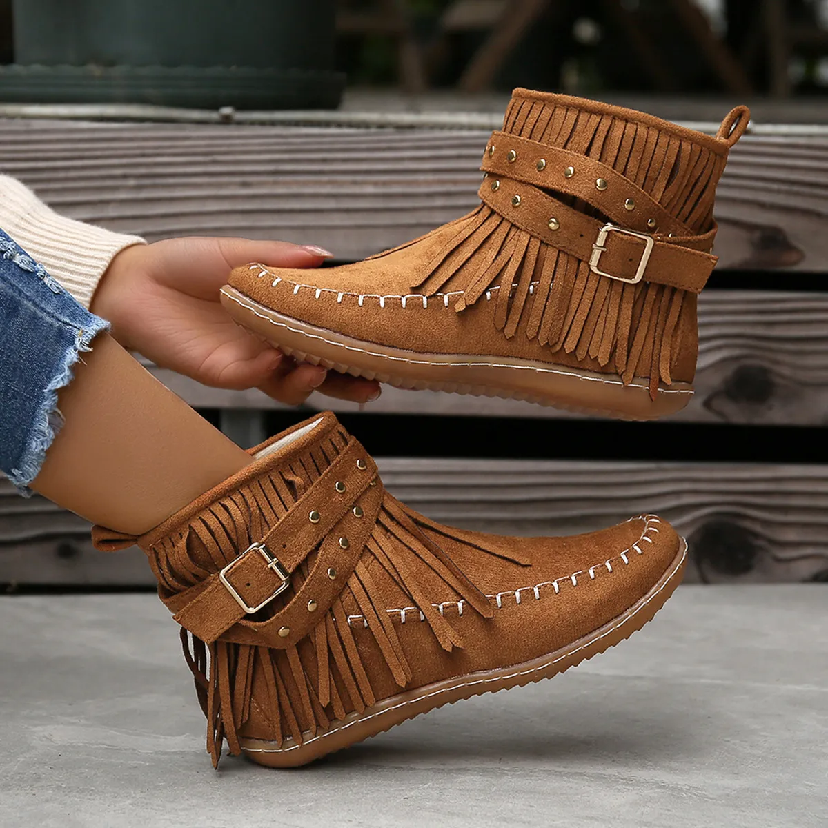 2024 Spedizione gratuita Nuovo designer per le donne Western Cowboy Tacco spesso Lucido Stile punk Moto Cerniera Rivettata Piatta_voghion.com