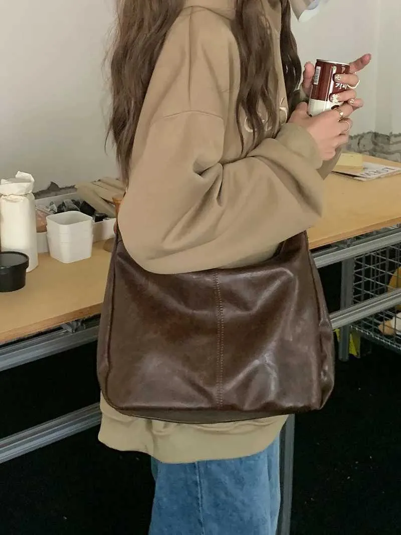Sac messager décontracté CBAG avec capacité de bière, température 2023, sac à main en cuir PU de haute qualité, design Fem Y241026_voghion.com