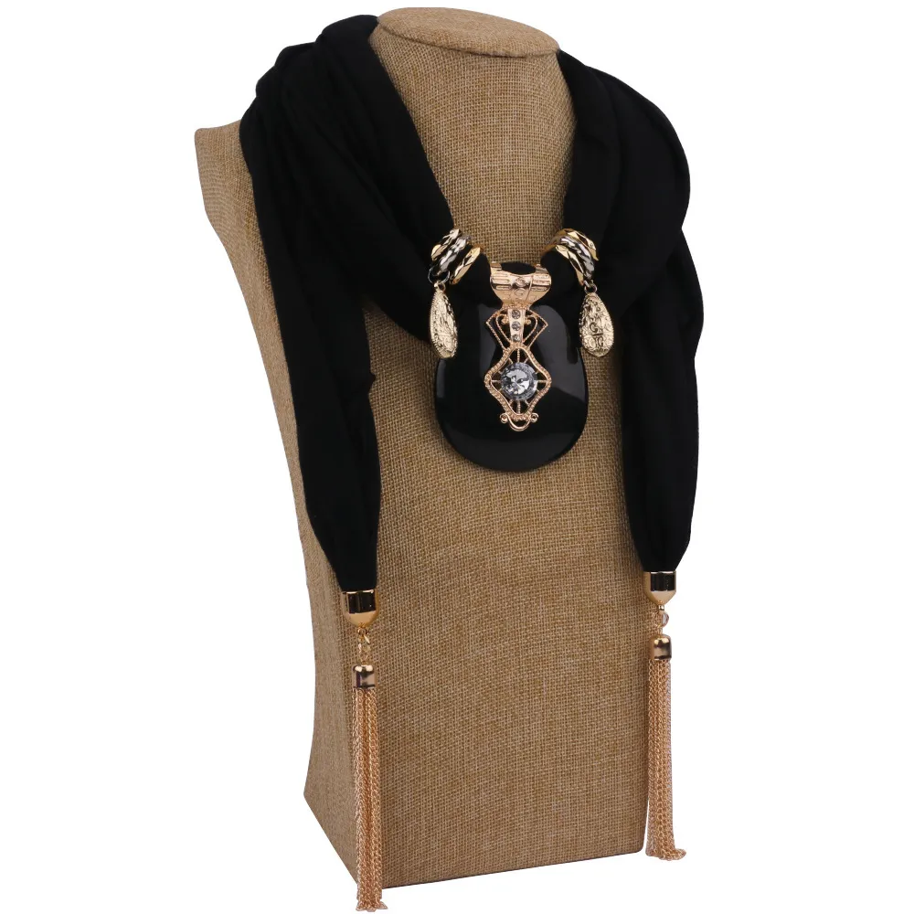 Large Horse Resin Jewelry Necklace Yiwu Pendant Solid Color Tassel Scarf_voghion.com