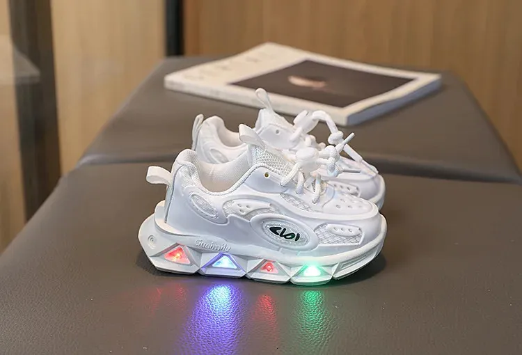 New LED Baby Boys Luminous Running Childrens Breathable Mesh Sports Shoes Size 21-30 240627_voghion.com