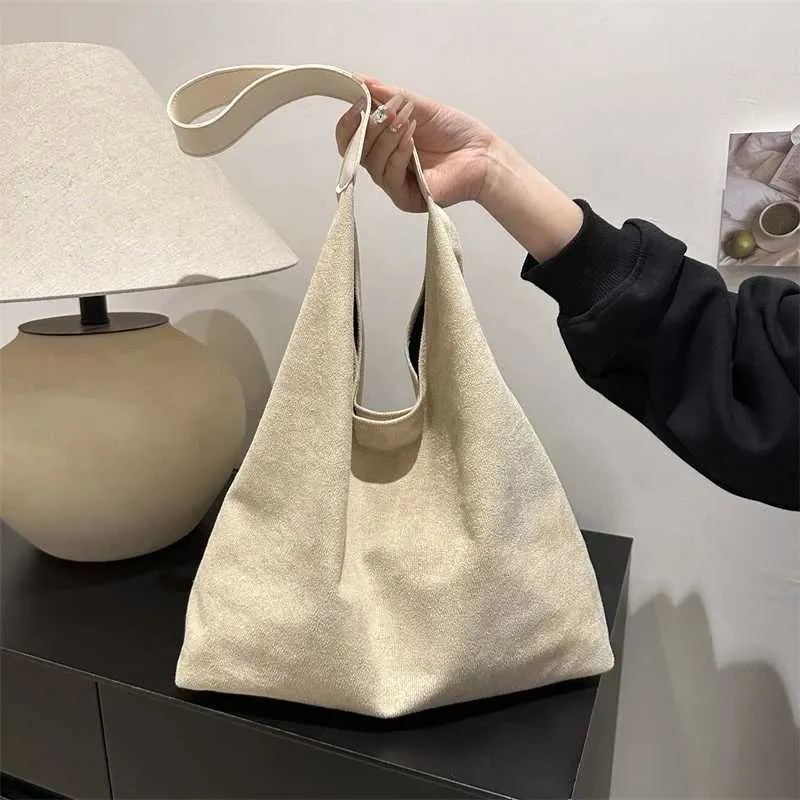 Retro womens large capacity suede shoulder bag solid color simple design casual shopping handbag Y241123_voghion.com