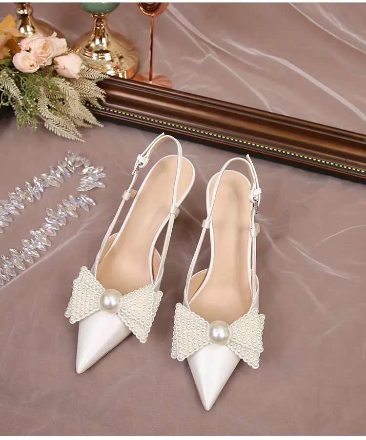 Hochzeit Französisch Frauen 2024 Neue Weiße Brautjungfer Schuhe Bogen High Heels Eleganz Sandalen E336_voghion.com