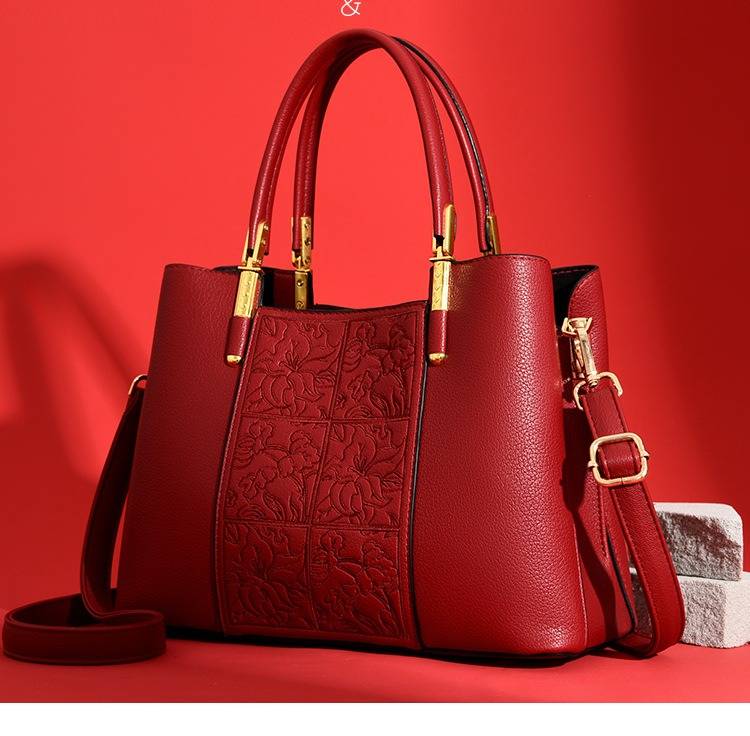 Sac à main de mariage brodé style chinois LEMON KOKO - Élégant cabas rouge pour la mariée et sa mère, compartiments spacieux, tendance et pratique_voghion.com