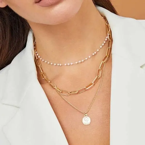 Collana in lega vintage creativa multistrato con catena di perle e timbro ritratto_voghion.com
