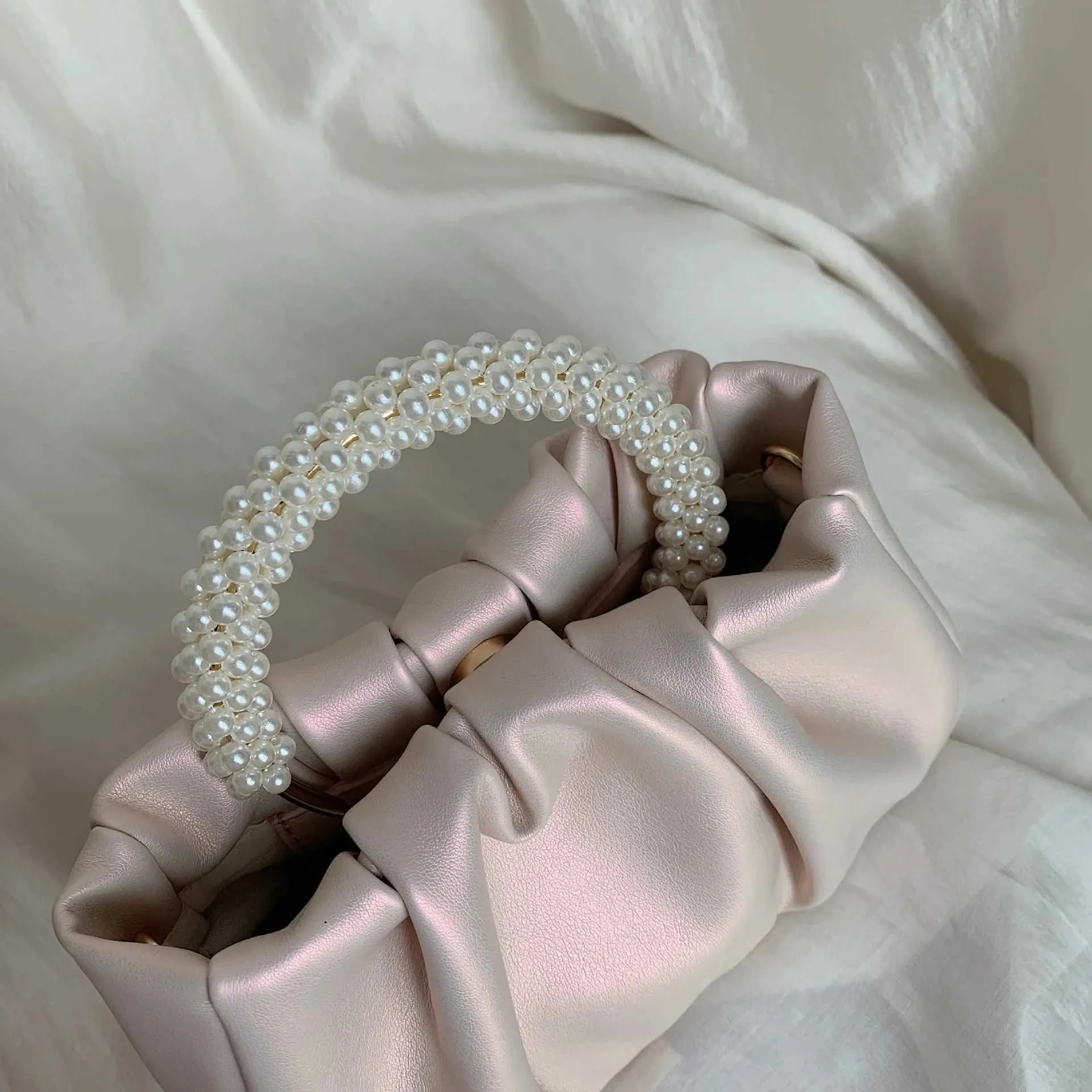 Borsa clutch con manico di perle borsa a spalla quadrata donna_voghion.com