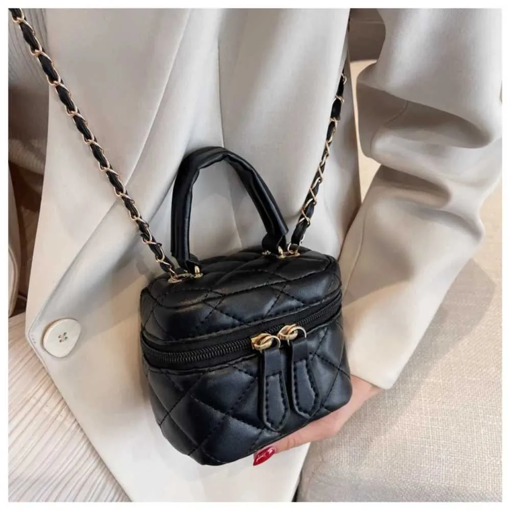 Gesteppte Mini Umhängetasche Mit Kette Und Karomuster Handtasche_voghion.com