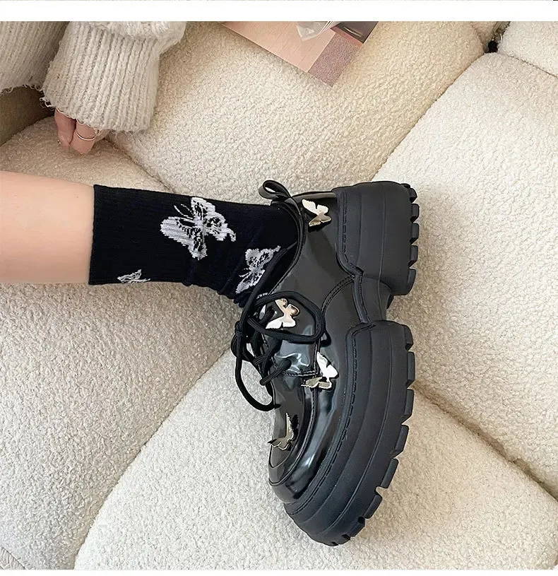 Scarpe Oxford con plateau e lacci stile Mary Jane a farfalla, stile Lolita, da donna, in pelle britannica, per studenti, stile Kawaii, 240625_voghion.com