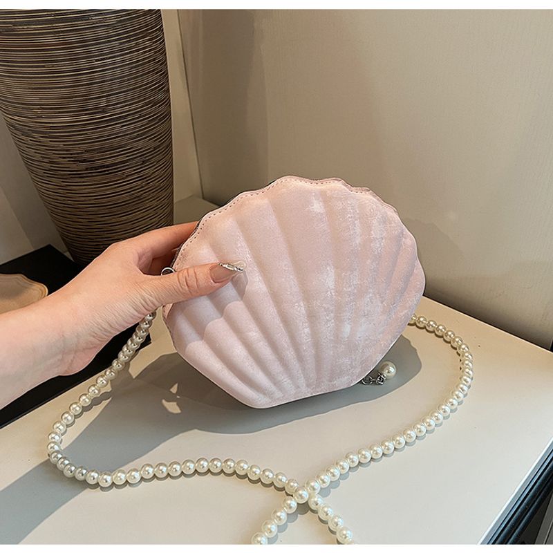 Einzigartige Nischentasche Damen 2024 Sommer neue Mode Perlen Umhängetasche ausländischer Stil einfache Muscheltasche_voghion.com