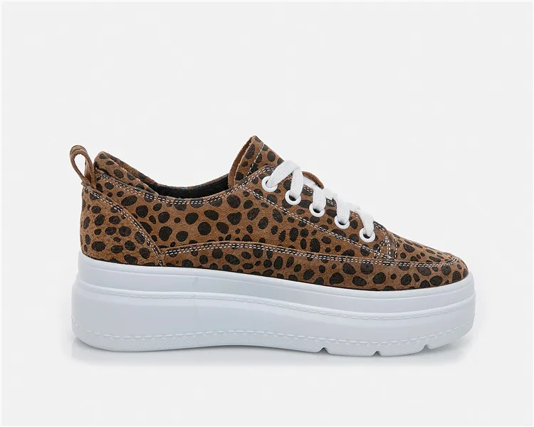 Scarpe casual semplici, comode, traspiranti, alla moda e con stampa leopardata, con punta rotonda e bassa sul fondo._voghion.com