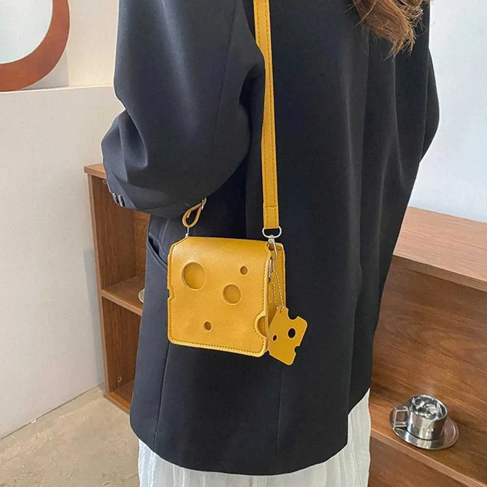 Damen Dreieckige und Quadratische Käseförmige Mini PU Ledertaschen Süße Kopfhörer Lippenstift Geldbörsen Handtaschen Umhängetasche_voghion.com