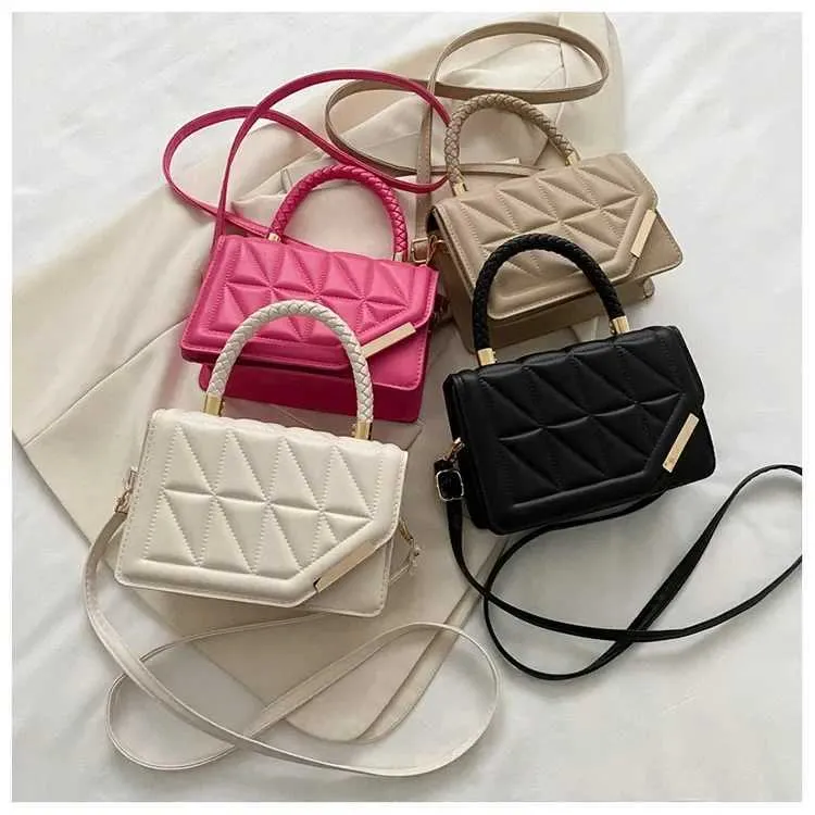 Black Plaid Shoulder Bag Designer Crossbody Handbag For Women_voghion.com