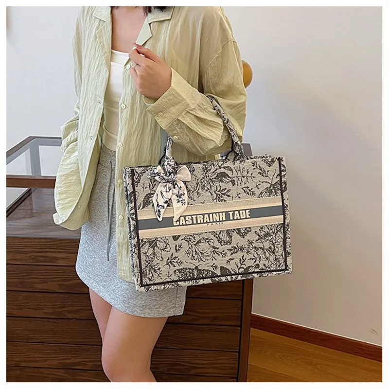 Borsa tote stampata a farfalla con tracolla a spalla e incrociata_voghion.com