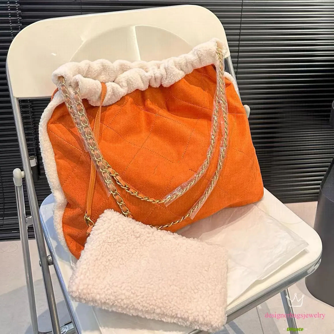 Shearling Tote Bag: Cozy Winter Handbag, Shoulder Bag With Gold Hardware, Lightweight Bucket Crossbody Purse_voghion.com
