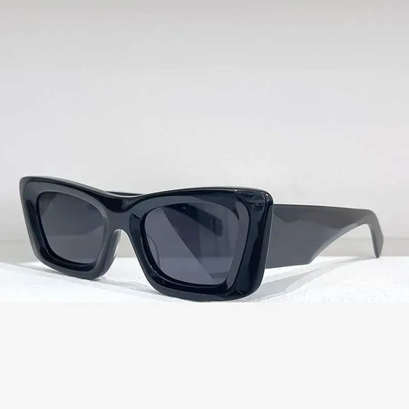 Sunglasses Women European Stylish Design Square Black Eyewear UV400 Unisex Business Travel Pretty Fashion Glasses_voghion.com