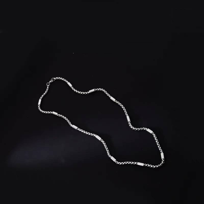 Collana a perline in acciaio al titanio uomo stile minimalista_voghion.com