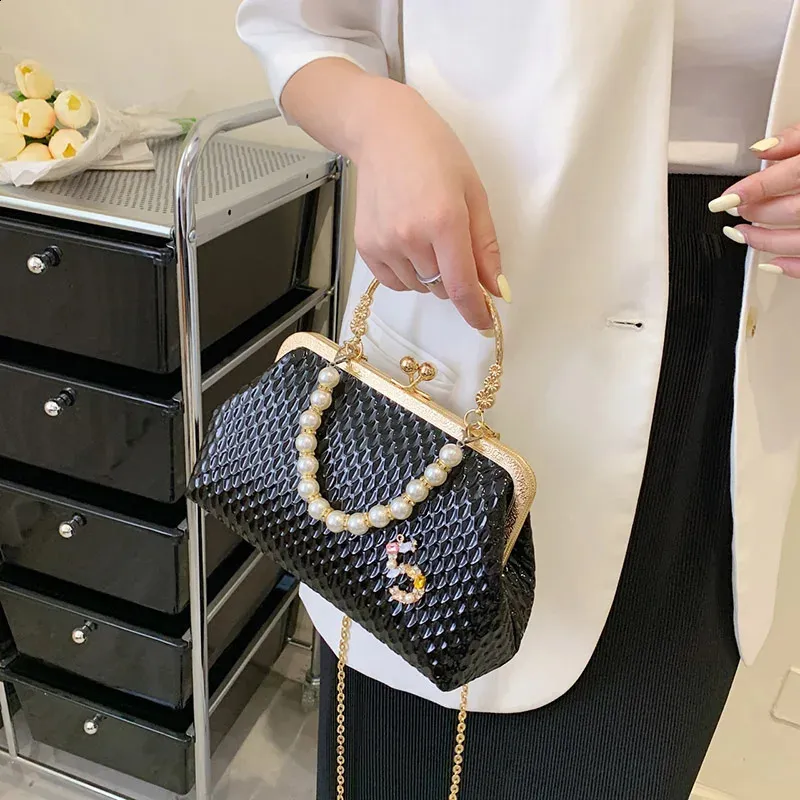 Sacs à bandoulière en argent doré pour femmes, pochette de soirée en perles, chaîne, clip, sacs à main de fête 240821_voghion.com