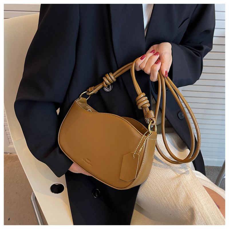 Damentaschen Neue Sommer-Umhängetasche mit einfacher Textur für Damen, beliebtes One-Shoulder-Nischendesign_voghion.com