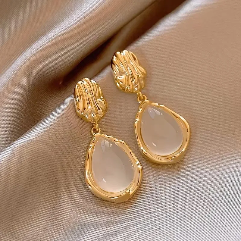 Charm Ear Stud Designer Pearl Engagement Gold Plated for Women Earrings Wedding Party Jewelry_voghion.com