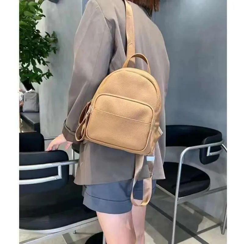 Nuovo zaino da donna in pelle di mucca pieno fiore piccolo beige marrone nero colore borsa a tracolla doppia da donna borsa a tracolla per il tempo libero_voghion.com