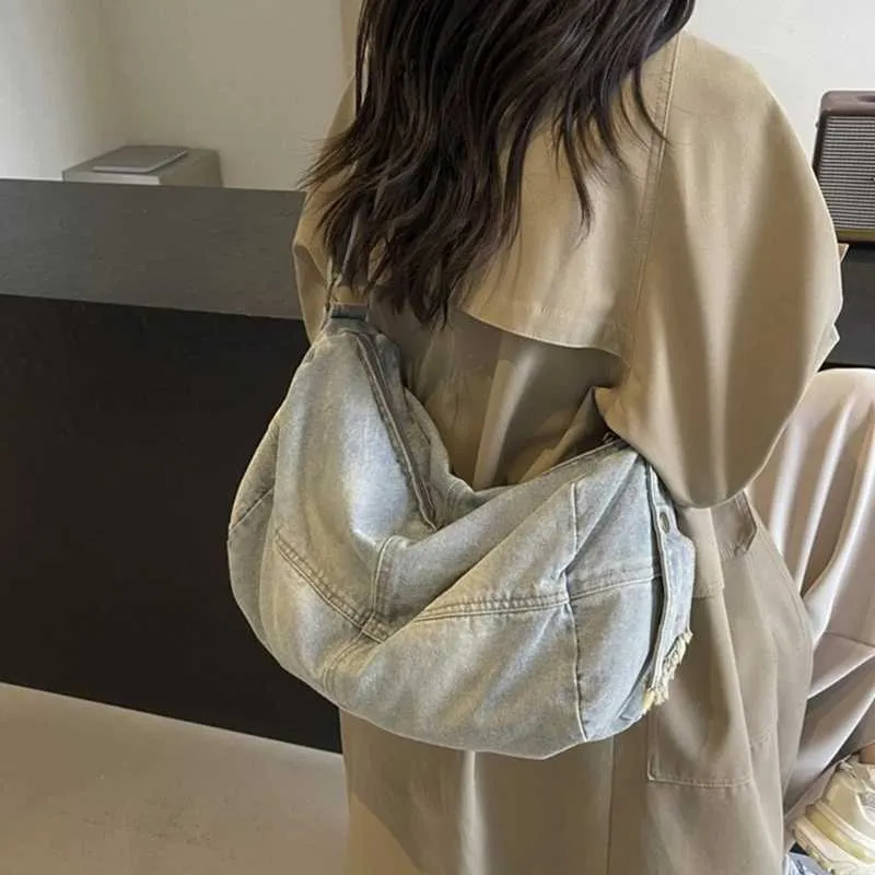 Geantă de umăr unisex elegantă din denim spălat, cu compartiment mare, pentru serviciu, școală, cumpărături, blugi vintage, crossbody_voghion.com