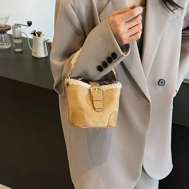 Cashmere mini bucket bag Meila suede retro 2024 new shoulder cross font handbag Y241216_voghion.com