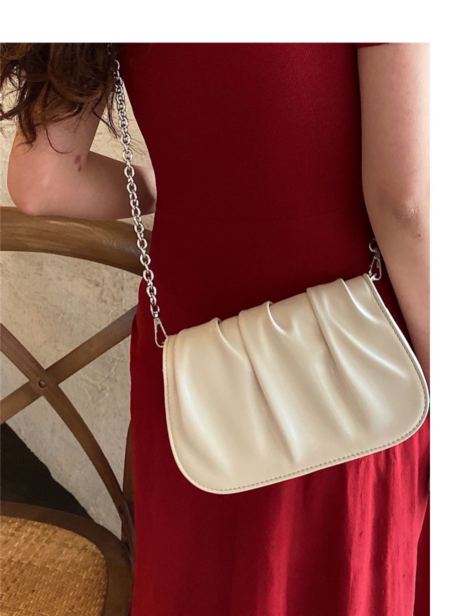Bag cloud ins niche crossbody small chain versatile pearl handheld women's 2024 new white underarm bag_voghion.com