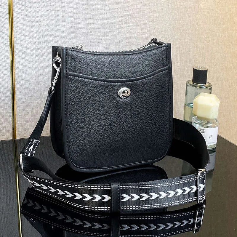 Portafoglio alla moda da donna in PU, tracolla regolabile, tasche multiple, tracolla a forma di secchiello del marchio Hobo_voghion.com