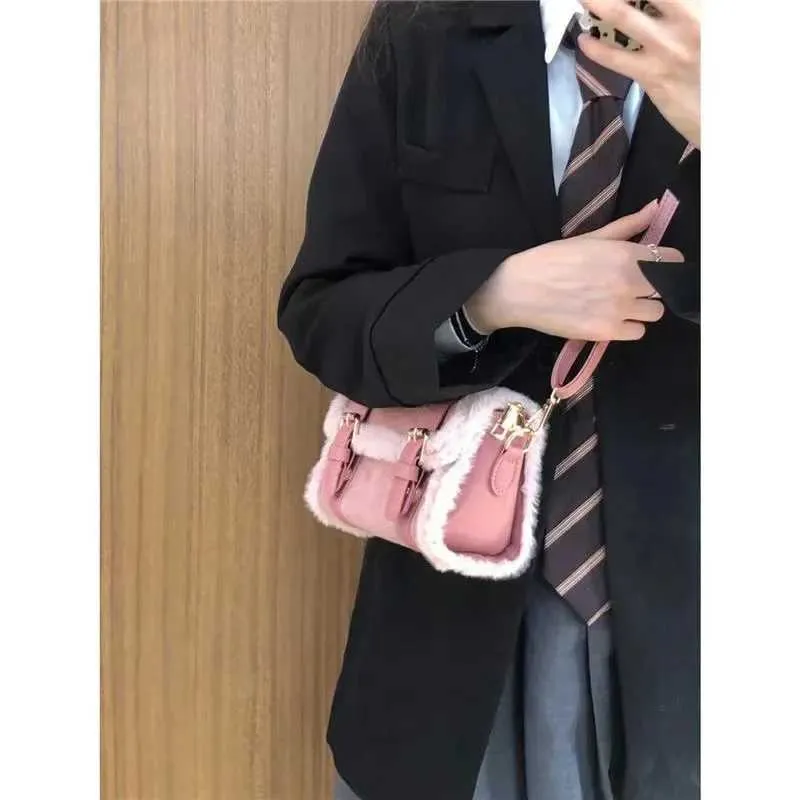 Herbst und Winter Damen Neue High-End Cambridge Einzigartiges Design Plüsch UmhängetascheMobile Tasche für FrauenC241018_voghion.com