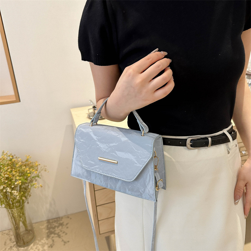 This year's popular for women in 2024, new fashionable textured crossbody bags, stylish and beautiful small square bags