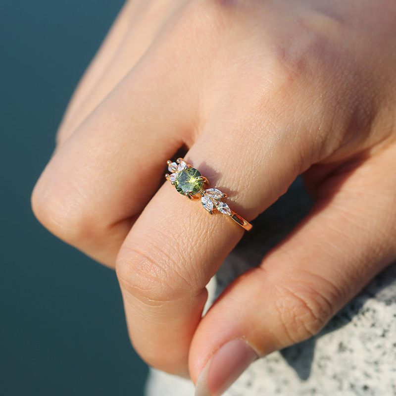 Smaragd-Dia-Ring – stilvoller Verlobungsschmuck für Damen_voghion.com