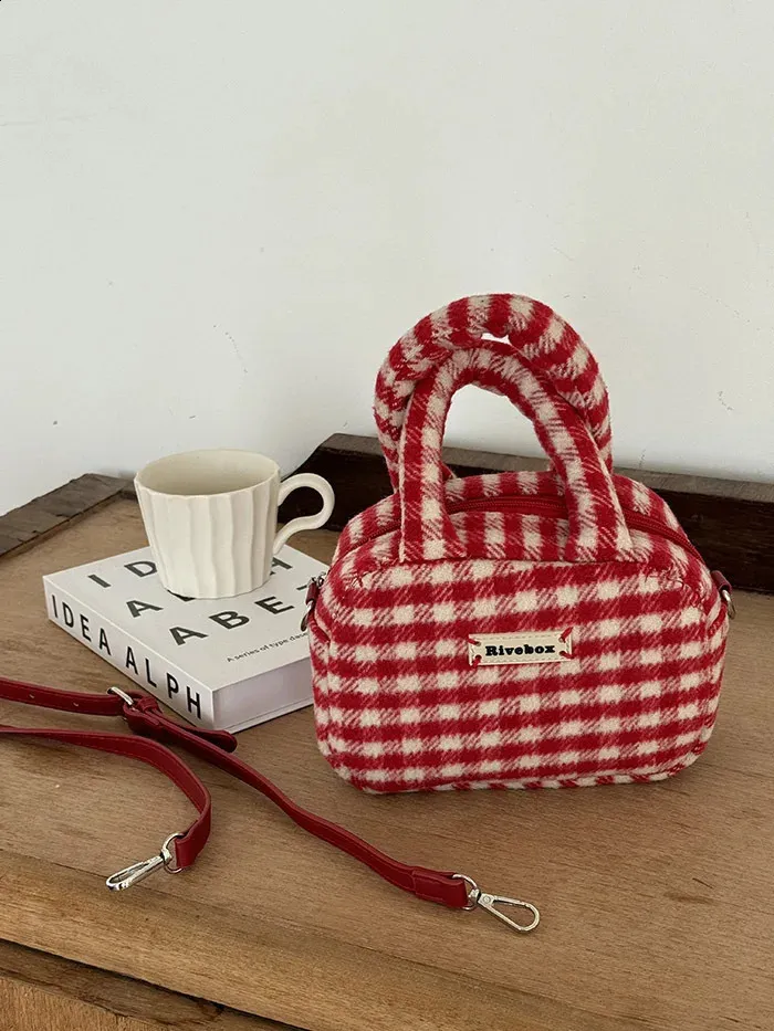Xiuya Vintage Süße Handtasche für Damen Rot Kariert Buchstaben Weiche Kawaii Crossbody Herbst Winter Schultertasche 240816_voghion.com