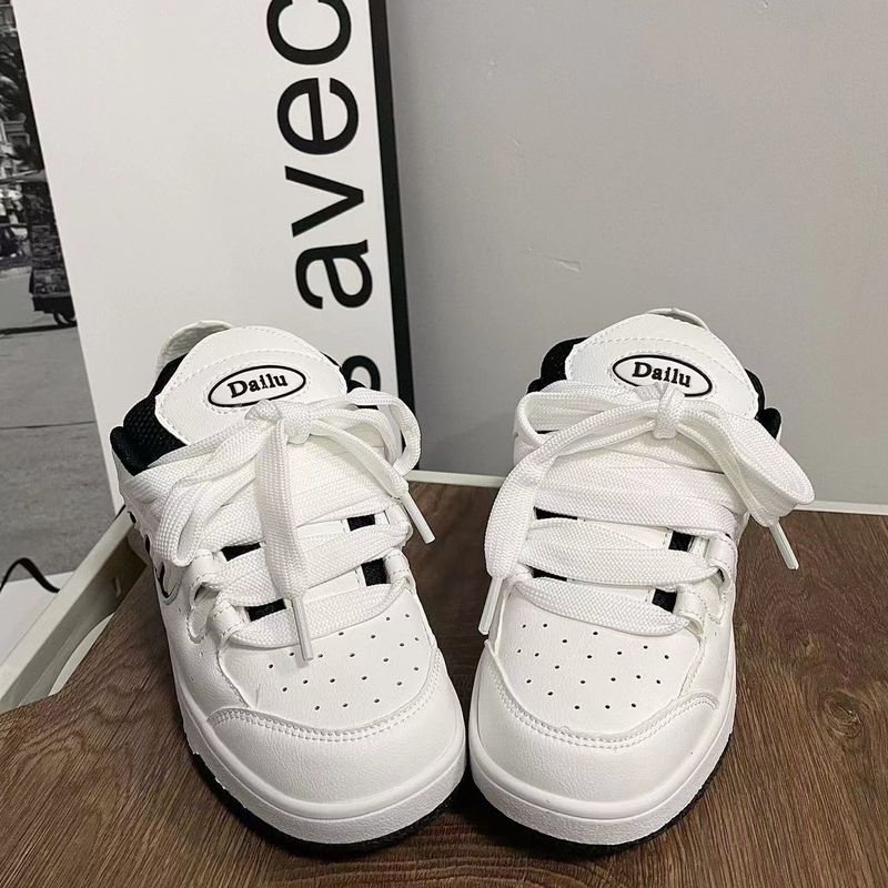 2024 Hierscht nei modesch chic liicht kontrastéierend Sportschong, weiblech Nisch Casual Student Skateboardschong_voghion.com